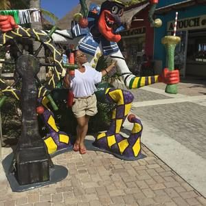 Meet your Posher, Shawna